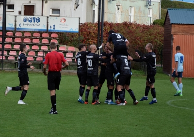 IX kolejka ligowa: HURAGAN - GLKS Wysoka 2:0 (0:0)