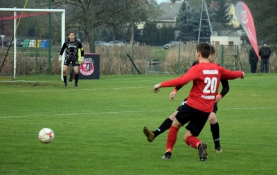 XIII kolejka ligowa: HURAGAN - Zamek Gołańcz 3:2 (1:0)