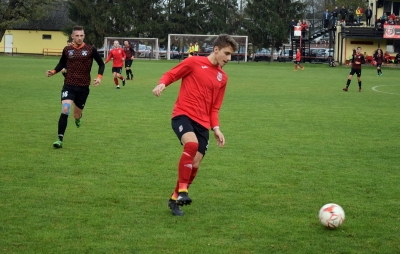 XIII kolejka ligowa: HURAGAN - Zamek Gołańcz 3:2 (1:0)