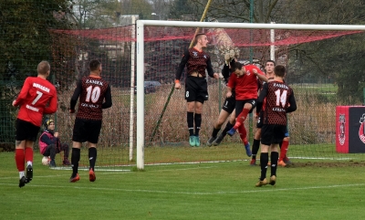 XIII kolejka ligowa: HURAGAN - Zamek Gołańcz 3:2 (1:0)