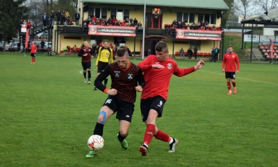 XIII kolejka ligowa: HURAGAN - Zamek Gołańcz 3:2 (1:0)