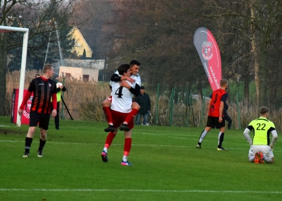 XV kolejka ligowa: HURAGAN - Czarni Czerniejewo 5:3 (1:2)