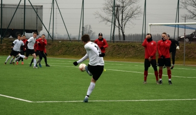 Sparing: Przemysław Poznań - HURAGAN 2:2 (2:2)	