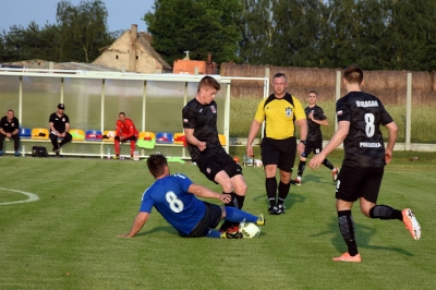 Sparing: Płomień Nekla - HURAGAN 0:4 (0:1)