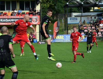 VII kolejka ligowa: HURAGAN - Noteć Czarnków 2:0 (0:0)