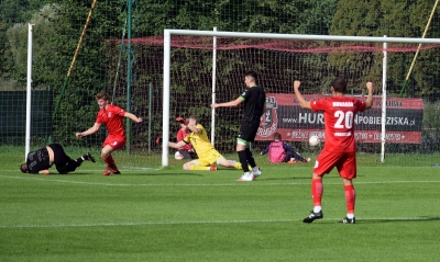 VII kolejka ligowa: HURAGAN - Noteć Czarnków 2:0 (0:0)