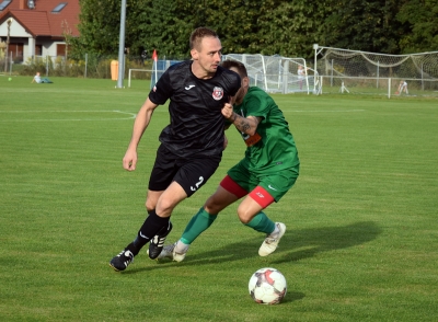 VIII kolejka ligowa: Lechia Kostrzyn - HURAGAN 0:2 (0:2)	