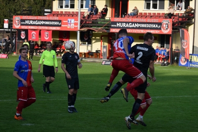 XIII kolejka ligowa: HURAGAN - Polonia Chodzież 0:1 (0:0)