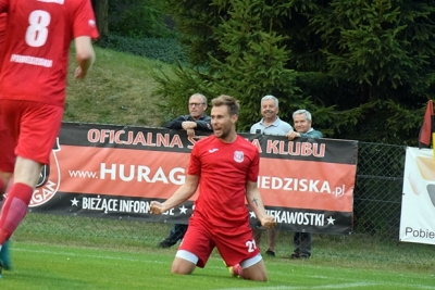 I kolejka ligowa: HURAGAN - Victoria Września 2:0 (1:0)