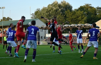 VII kolejka ligowa: HURAGAN - Unia Swarzędz 1:2 (0:2)	