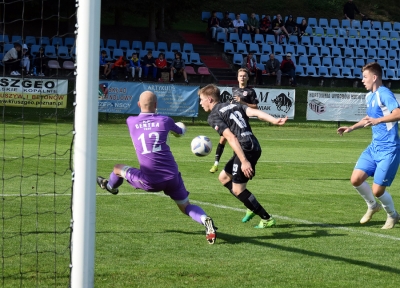 X kolejka ligowa: HURAGAN - Centra Ostrów 0:2 (0:1)	