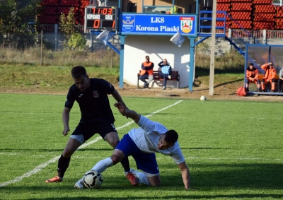 XI kolejka ligowa: Korona Piaski - HURAGAN 0:1 (0:1)	