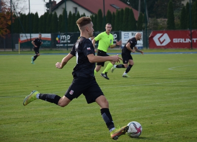 XIV kolejka ligowa: Tarnovia Tarnowo Podgórne - HURAGAN 1:0 (1:0)	