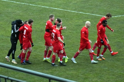 XX kolejka ligowa: Victoria Września - HURAGAN 0:2 (0:0)	