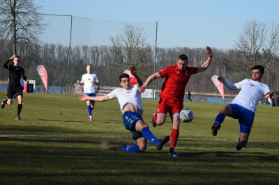 XXI kolejka ligowa: HURAGAN - Górnik Konin 3:0 (0:0)	