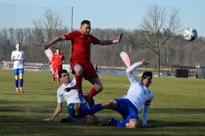 XXI kolejka ligowa: HURAGAN - Górnik Konin 3:0 (0:0)	