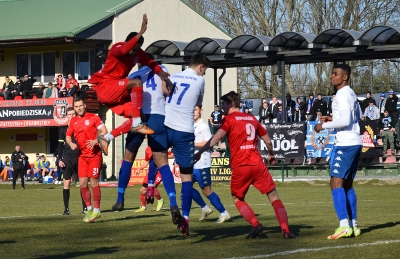 XXI kolejka ligowa: HURAGAN - Górnik Konin 3:0 (0:0)	