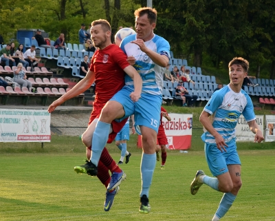 XXXII kolejka ligowa: HURAGAN - Warta Międzychód 4:3 (3:1)