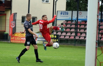 XXXIII kolejka ligowa: HURAGAN - Tarnovia Tarnowo Podgórne 4:1 (1:1)