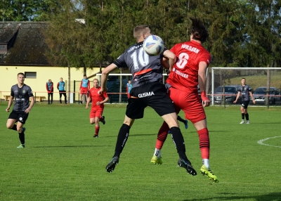 XXXIII kolejka ligowa: HURAGAN - Tarnovia Tarnowo Podgórne 4:1 (1:1)