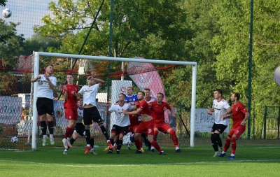 III kolejka ligowa: HURAGAN - Polonia Leszno 0:0