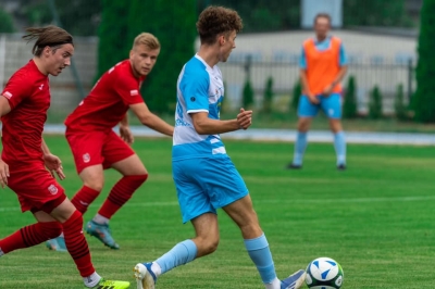 IV kolejka ligowa: Warta Międzychód - HURAGAN 0:2 (0:2)