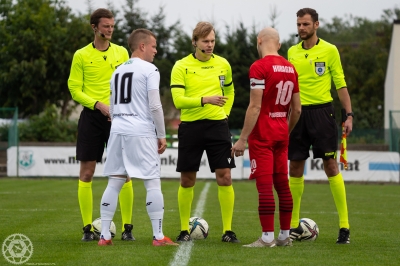 X kolejka ligowa: Noteć Czarnków - HURAGAN 4:0 (1:0)	