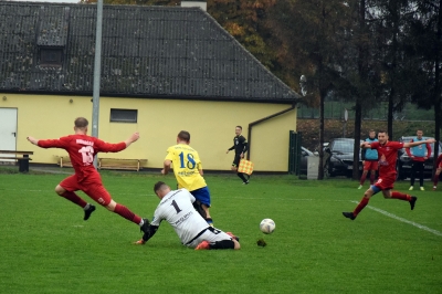 XIII kolejka ligowa: HURAGAN - Iskra Szydłowo 4:4 (2:0)	