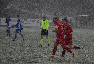 IV kolejka ligowa: HURAGAN - Centra Ostrów Wlkp. 2:0 (1:0)