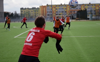 Sparing: Kujawianka Izbica Kujawska - HURAGAN 0:2 (0:1)	