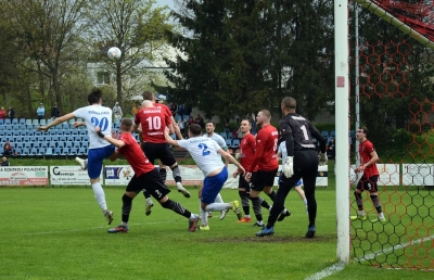 XXV kolejka ligowa: HURAGAN - Korona Piaski 0:1 (0:1)	