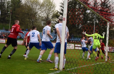 XXV kolejka ligowa: HURAGAN - Korona Piaski 0:1 (0:1)	