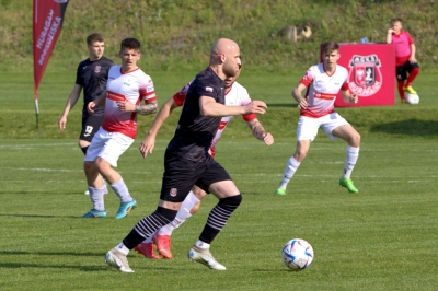 XXIX kolejka ligowa: HURAGAN - Tarnovia Tarnowo Podgórne 1:0 (0:0)