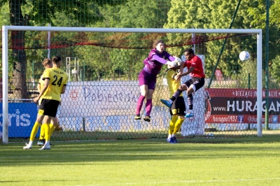 XXXI kolejka ligowa: HURAGAN - Nielba Wągrowiec 2:3 (2:2)	