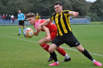 XI kolejka ligowa: LKS Gołuchów - HURAGAN 2:1 (1:0)	