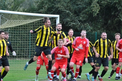 XI kolejka ligowa: LKS Gołuchów - HURAGAN 2:1 (1:0)	