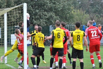 XI kolejka ligowa: LKS Gołuchów - HURAGAN 2:1 (1:0)	