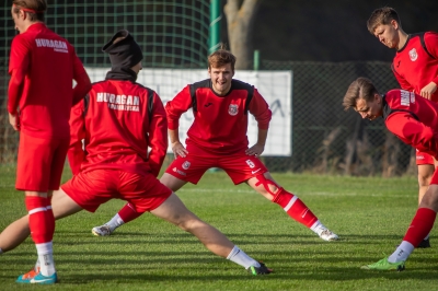 XVI kolejka ligowa: HURAGAN - Polonia Leszno 2:3 (0:1)	