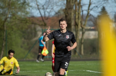 XXII kolejka ligowa: Pogoń Łobżenica - HURAGAN 1:2 (0:1)	